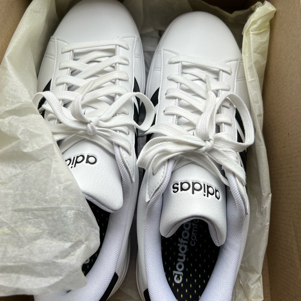 Adidas Classic White Sneakers - grand court 2.0 size 9